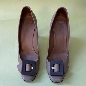 Vintage Hermes Taupe Leather Heels with Wooden Buckle in Front